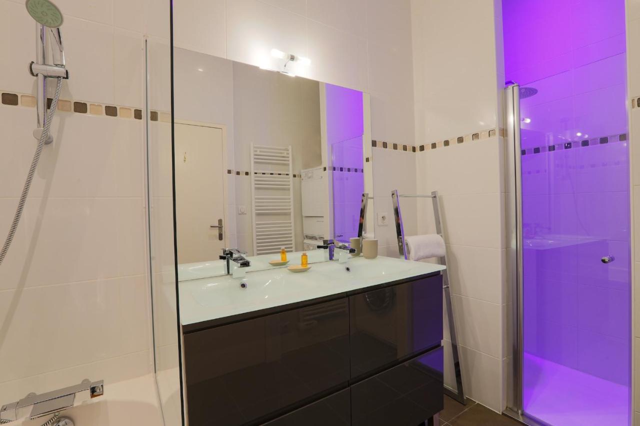 Duplex Joliment Decore Et Sa Cour Ensoleillee سان مارتن دو ر المظهر الخارجي الصورة
