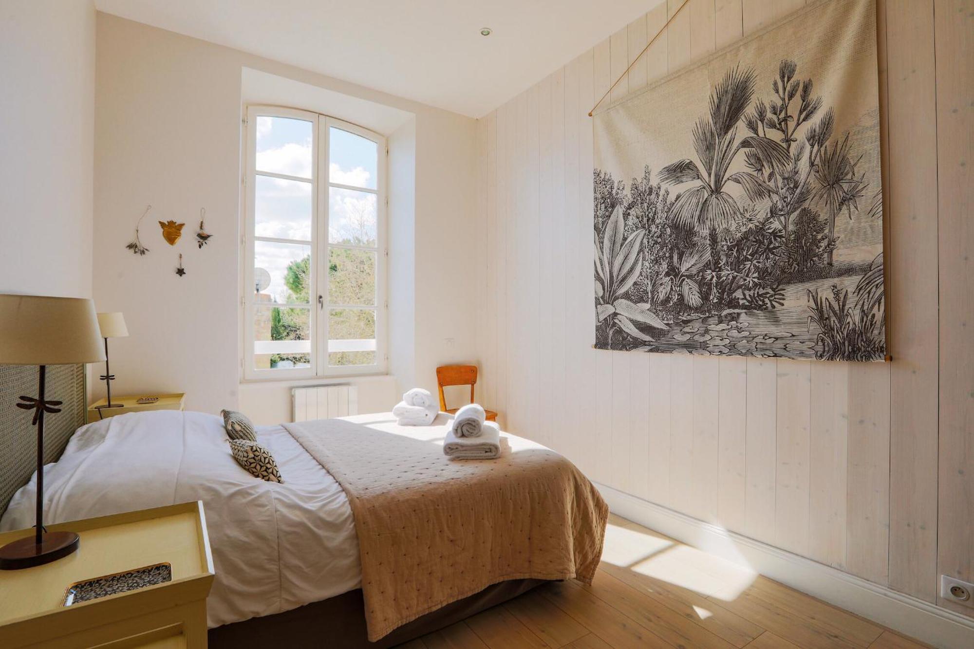 Duplex Joliment Decore Et Sa Cour Ensoleillee سان مارتن دو ر المظهر الخارجي الصورة